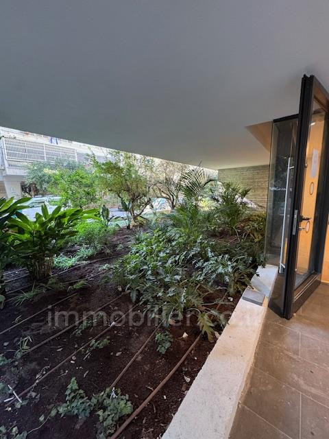 Apartamento 3 cômodos Tel Aviv Centro da cidade 291-IBL-813