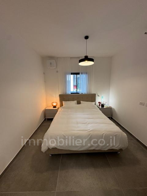 Apartamento 3 cômodos Tel Aviv Centro da cidade 291-IBL-813