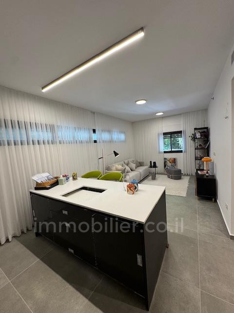 Apartamento 3 cômodos Tel Aviv Centro da cidade 291-IBL-813