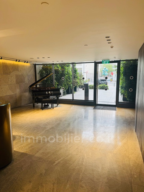 Apartamento 3 cômodos Tel Aviv Rothshild 291-IBL-815