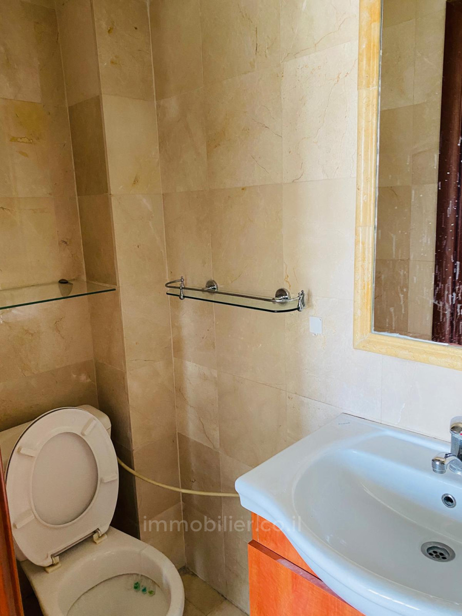 Apartamento 2 cômodos Tel Aviv Rothshild 291-IBL-816