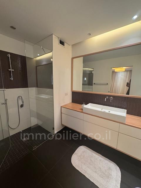 Duplex 4 cômodos Herzliya Marina 291-IBL-821