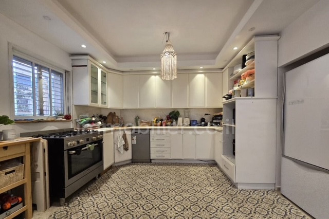 Duplex 4 cômodos Givataim Shenkin 291-IBL-822