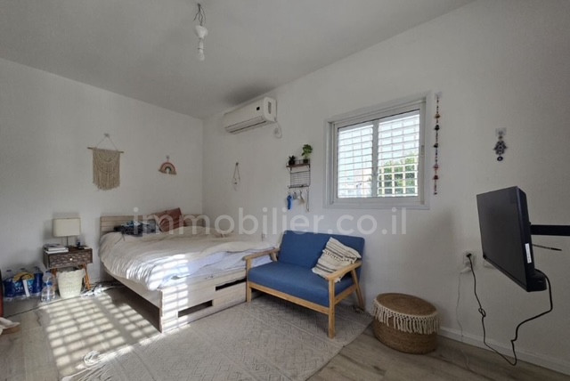 Duplex 4 cômodos Givataim Shenkin 291-IBL-822