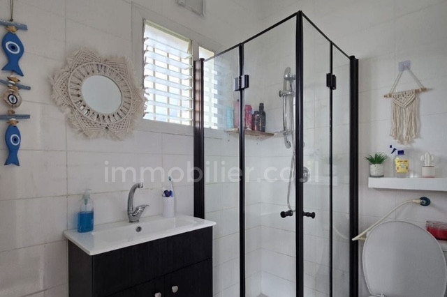 Duplex 4 cômodos Givataim Shenkin 291-IBL-822