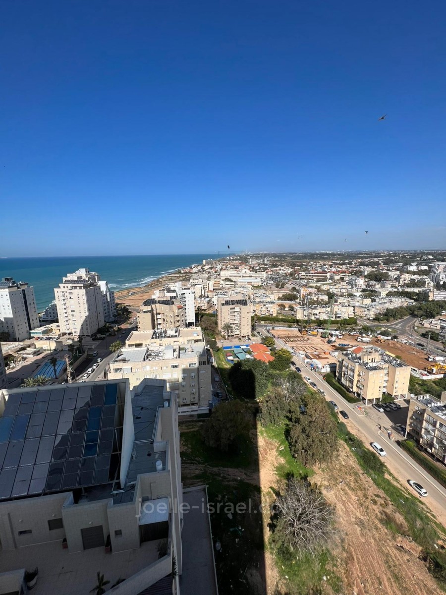 Apartamento 5 cômodos Netanya Centro da cidade 316-IBL-1506