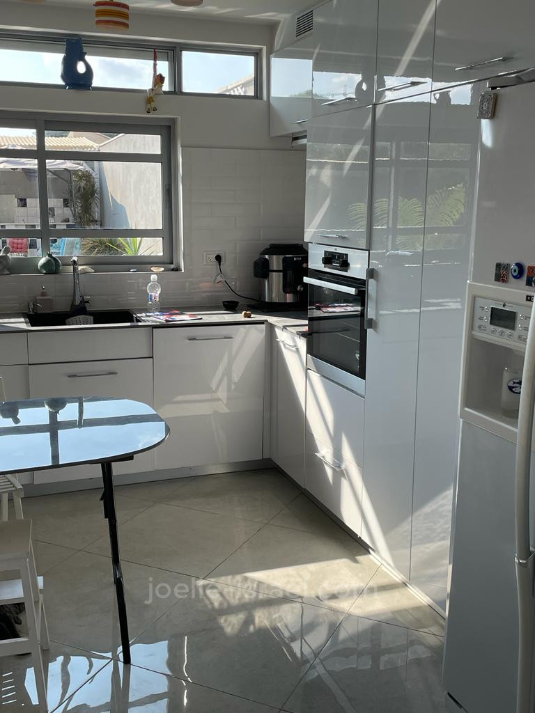 Casarão 6 cômodos Netanya Ein Hatechelet 316-IBL-1621