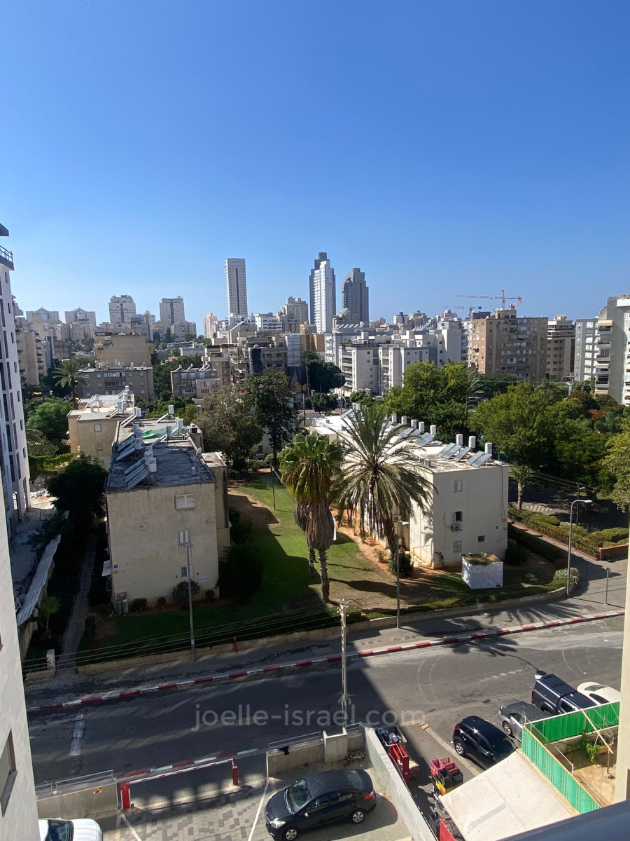 Apartamento 5 cômodos Netanya Centro da cidade 316-IBL-1638
