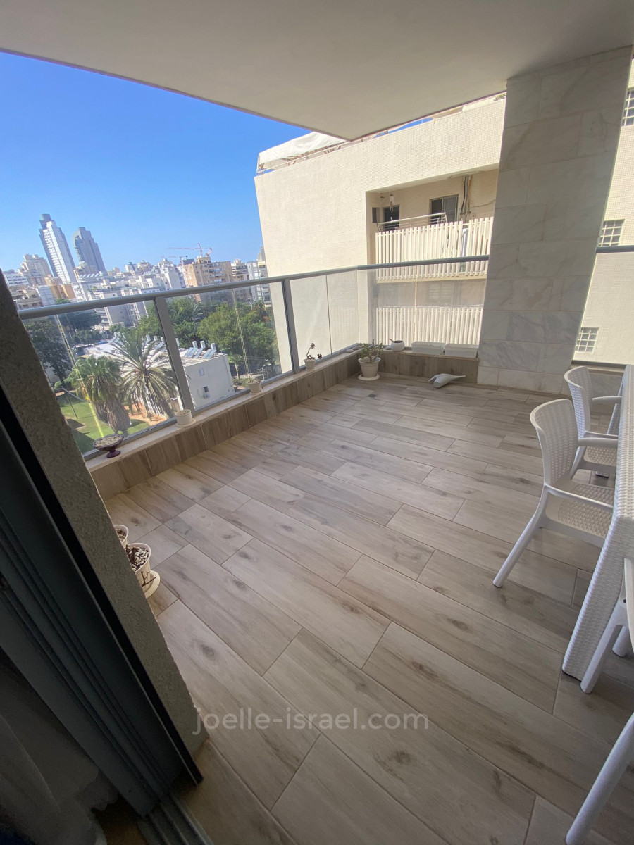 Apartamento 5 cômodos Netanya Centro da cidade 316-IBL-1638