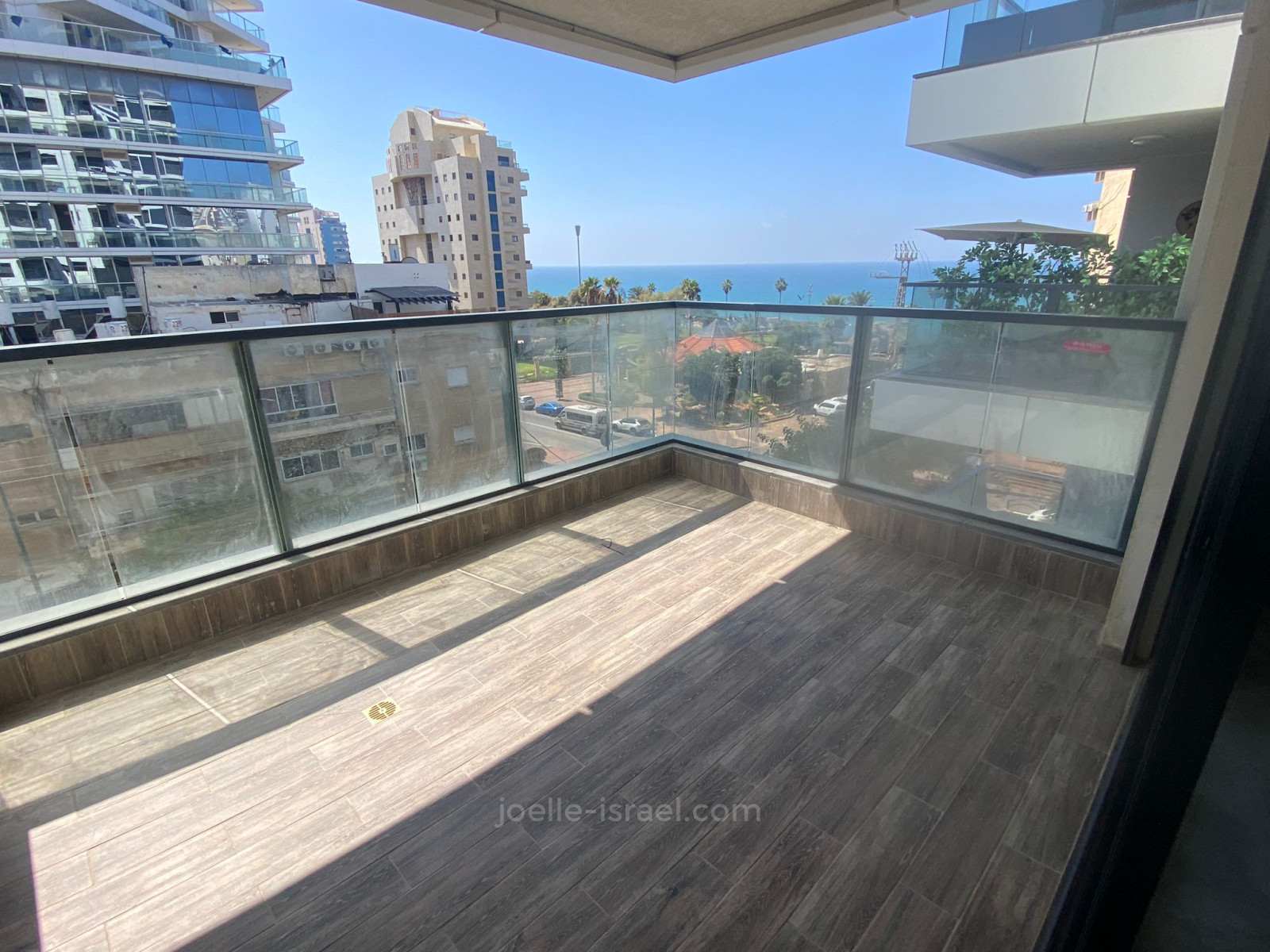 Apartamento 5 cômodos Netanya Centro da cidade 316-IBL-1640
