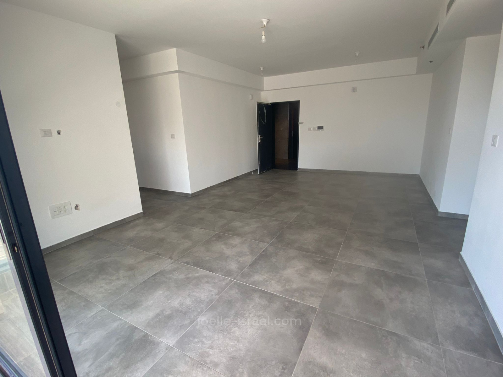 Apartamento 5 cômodos Netanya Centro da cidade 316-IBL-1640