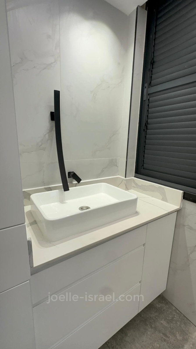 Apartamento 4 cômodos Netanya Kikar 316-IBL-1665