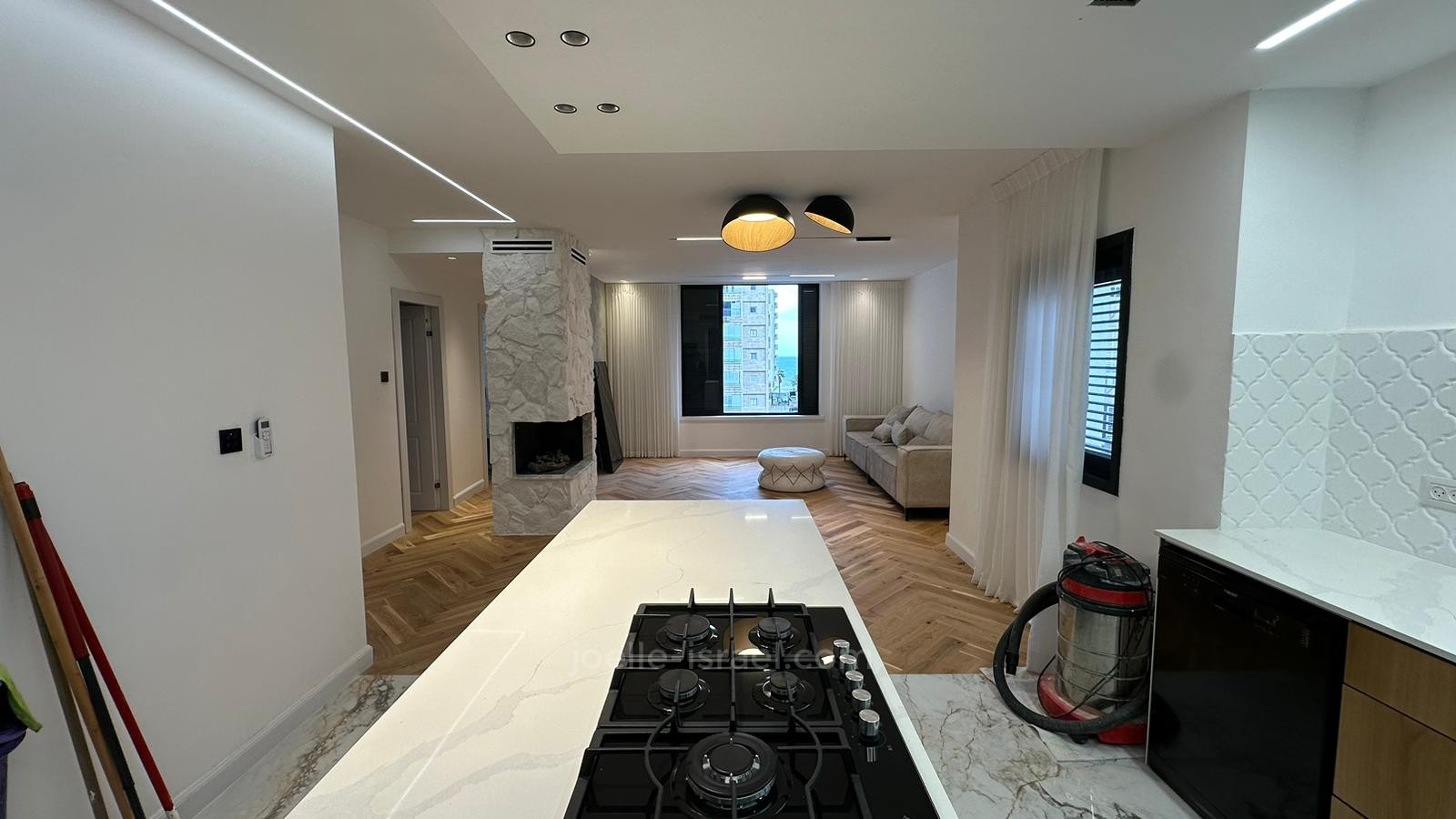 Apartamento 4 cômodos Netanya Kikar 316-IBL-1665