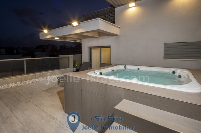 Duplex 5 cômodos Netanya Centro da cidade 316-IBL-1681