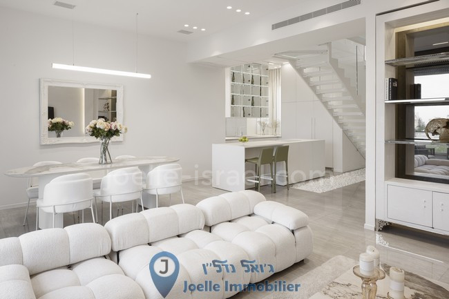 Duplex 5 cômodos Netanya Centro da cidade 316-IBL-1681