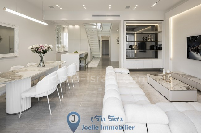 Duplex 5 cômodos Netanya Centro da cidade 316-IBL-1681