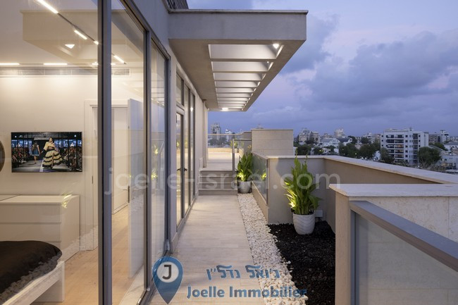 Duplex 5 cômodos Netanya Centro da cidade 316-IBL-1681