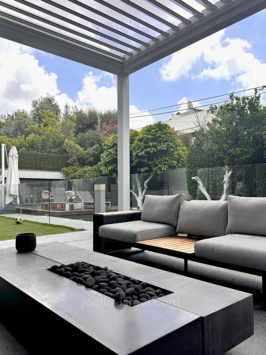 Casarão 10 cômodos Raanana Raanana 316-IBL-1696