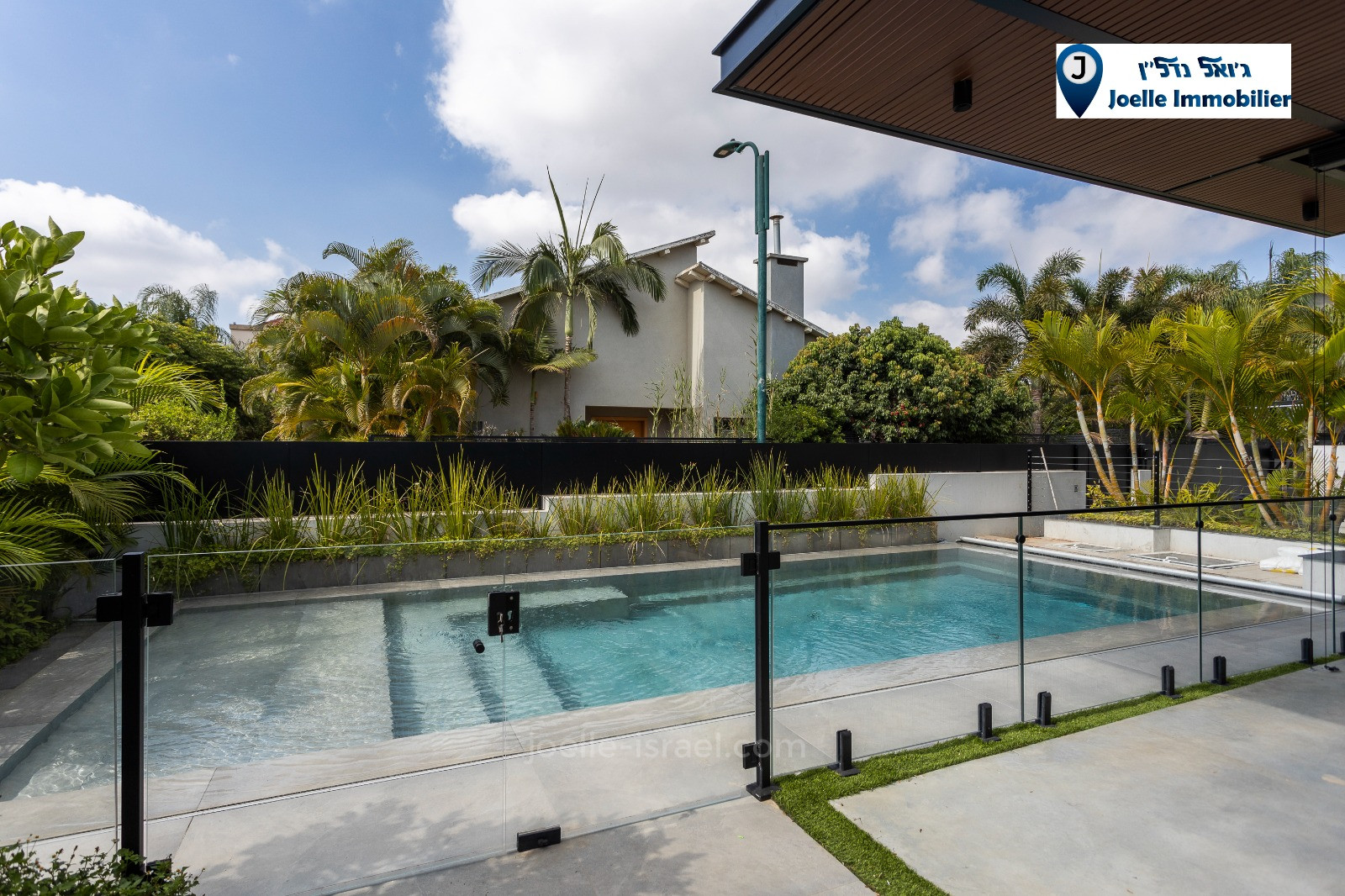 Casarão 7 cômodos Netanya Neve Itamar 316-IBL-1724