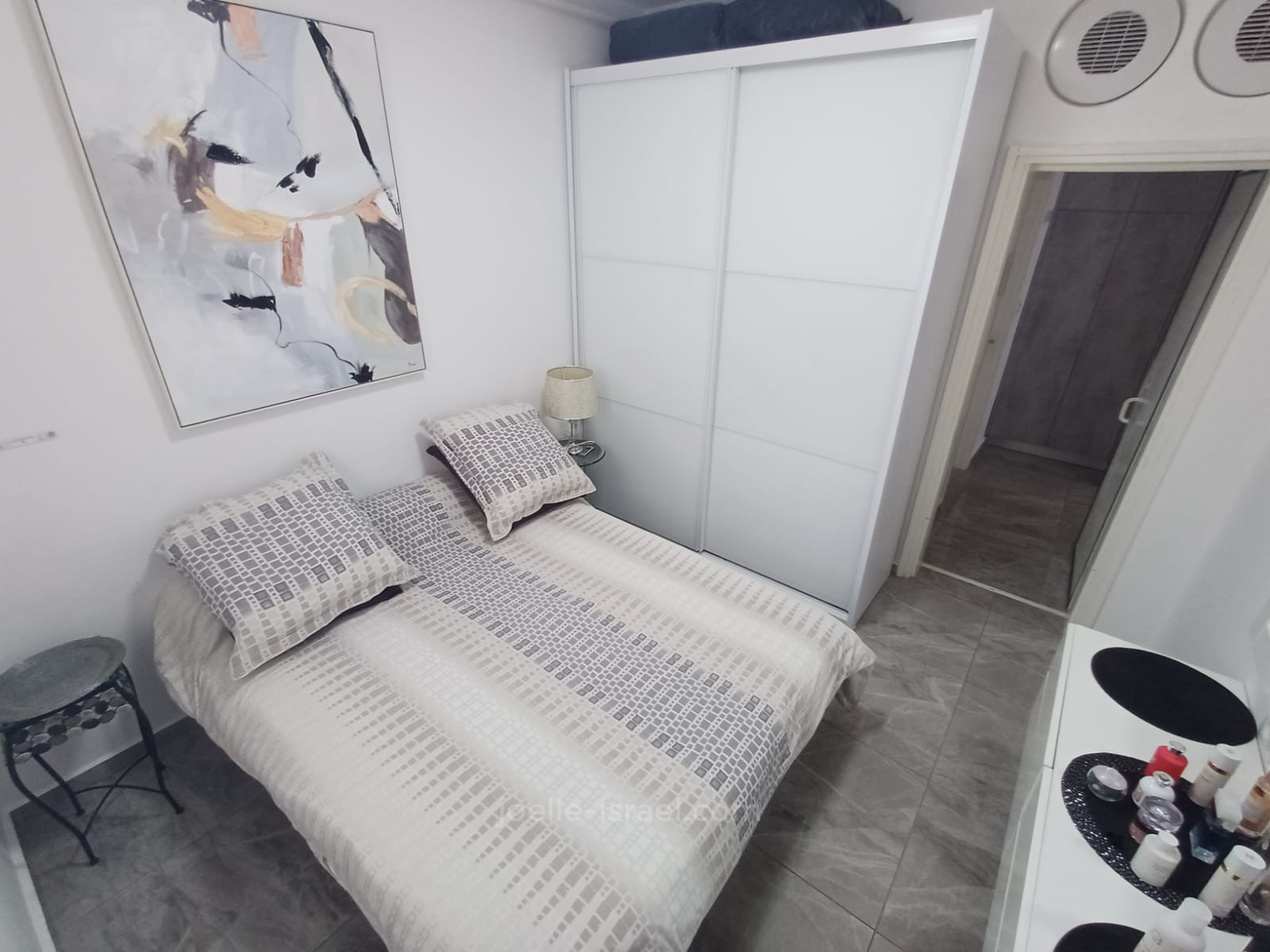 Apartamento 3 cômodos Netanya Centro da cidade 316-IBL-1748