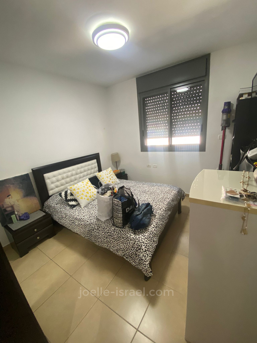 Apartamento 4 cômodos Netanya Centro da cidade 316-IBL-1750