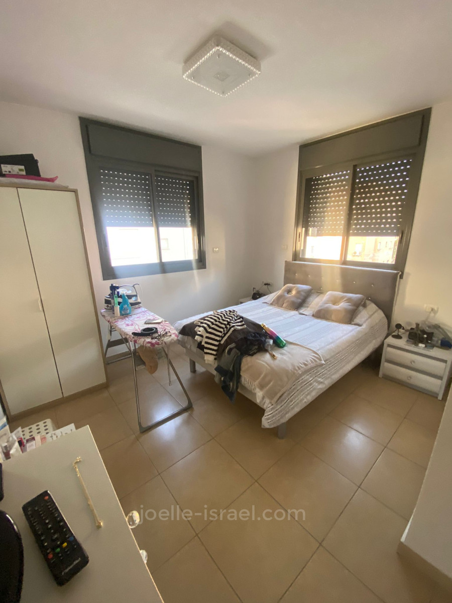 Apartamento 4 cômodos Netanya Centro da cidade 316-IBL-1750