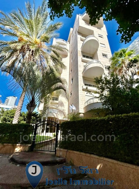 Cobertura 5 cômodos Netanya Centro da cidade 316-IBL-1756