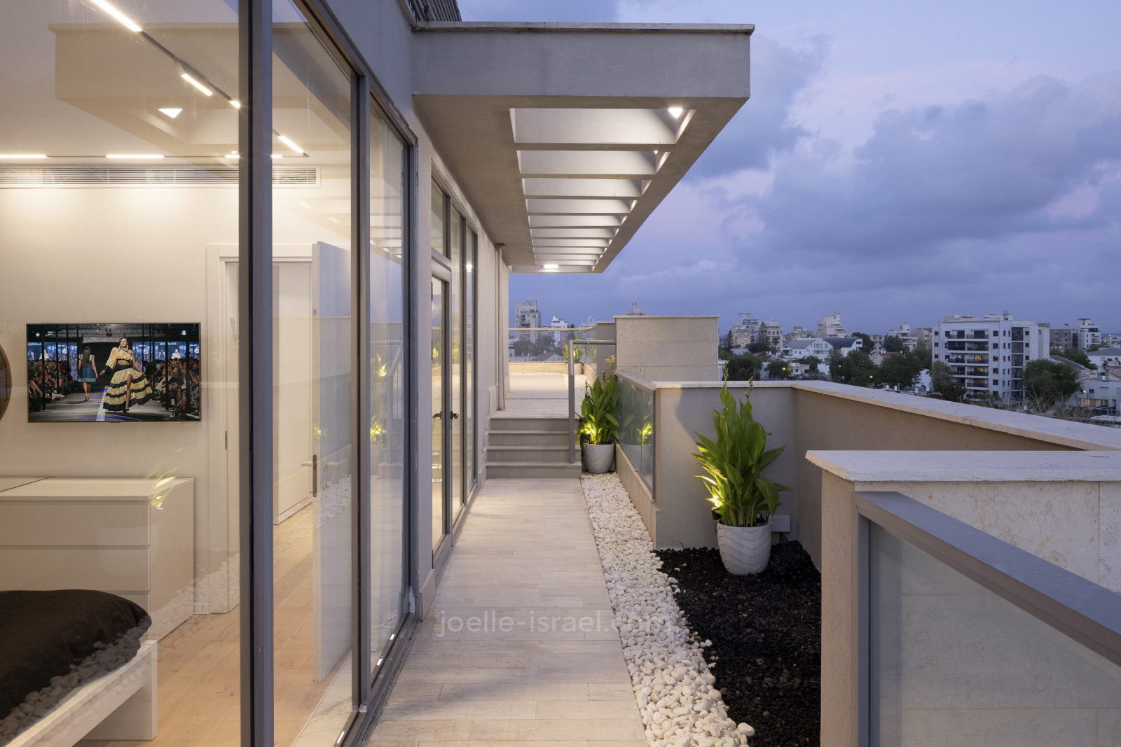 Duplex 5 cômodos Netanya Centro da cidade 316-IBL-1763