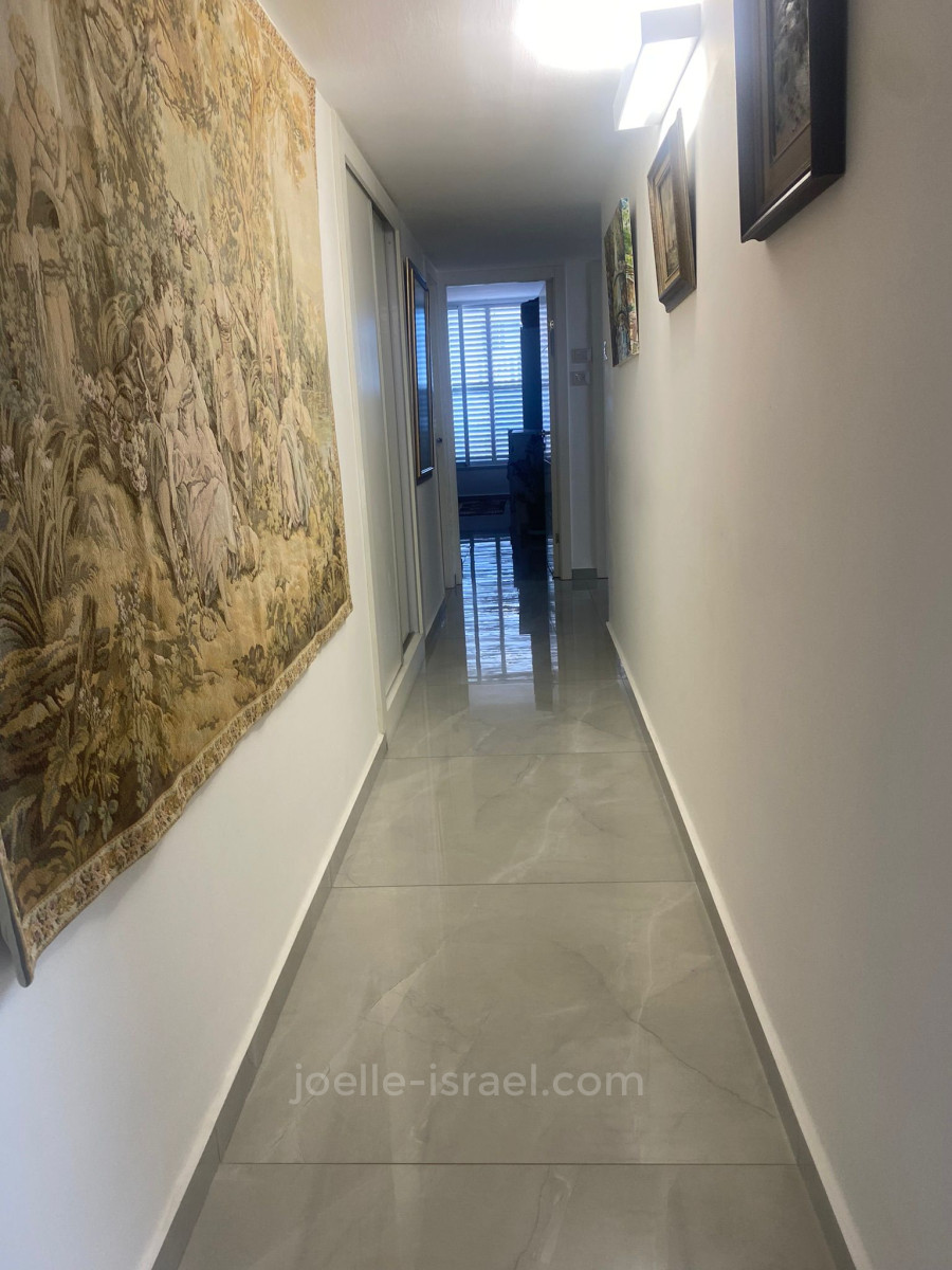 Apartamento 4 cômodos Netanya Centro da cidade 316-IBL-1768