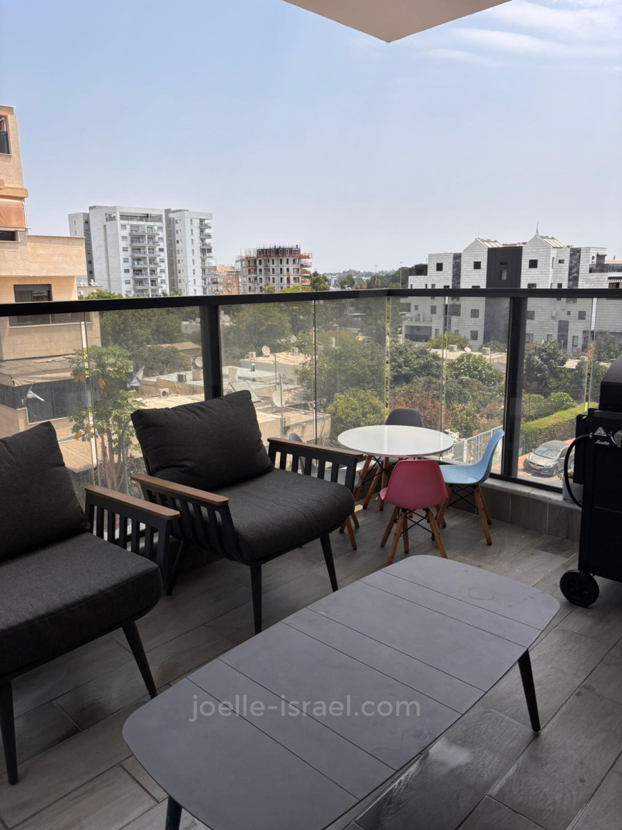 Apartamento 3 cômodos Netanya Centro da cidade 316-IBL-1770