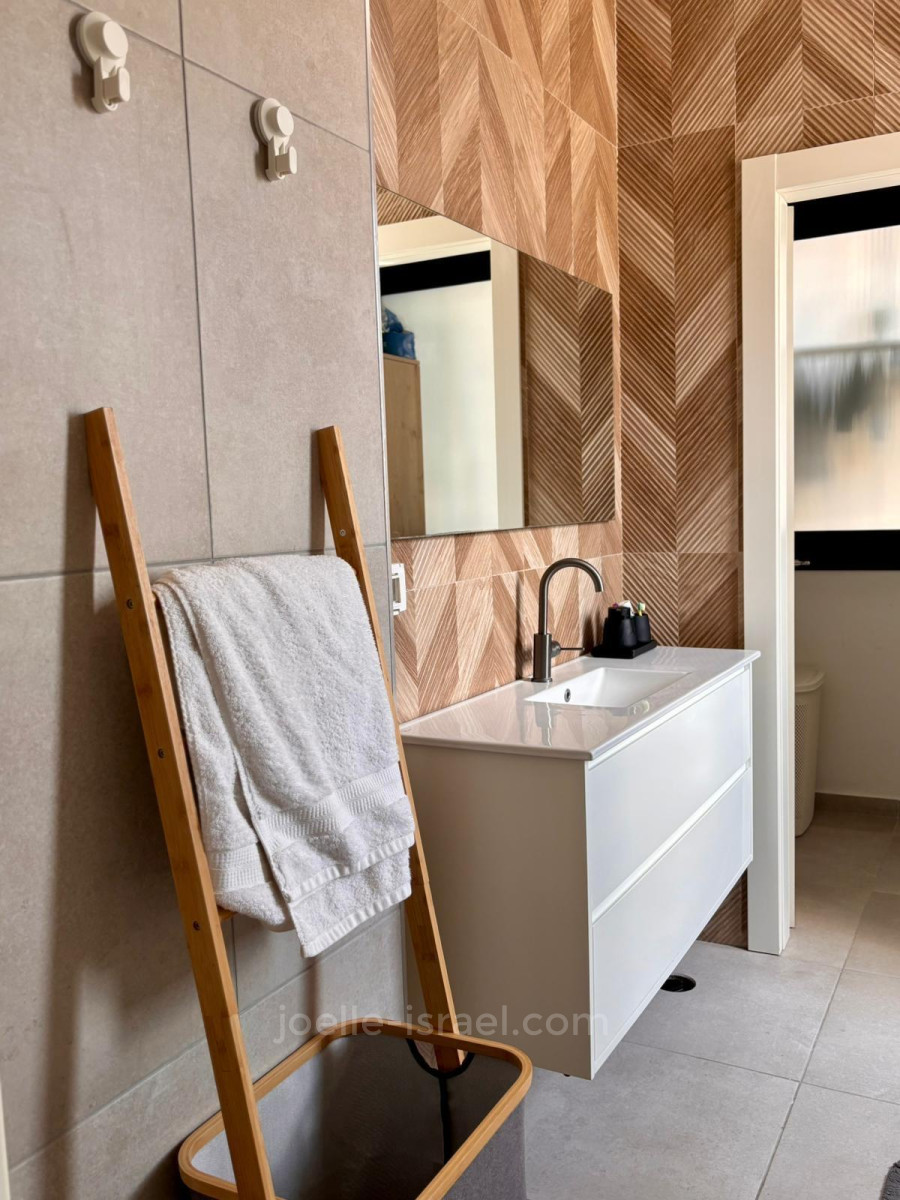 Apartamento 3 cômodos Netanya Centro da cidade 316-IBL-1770