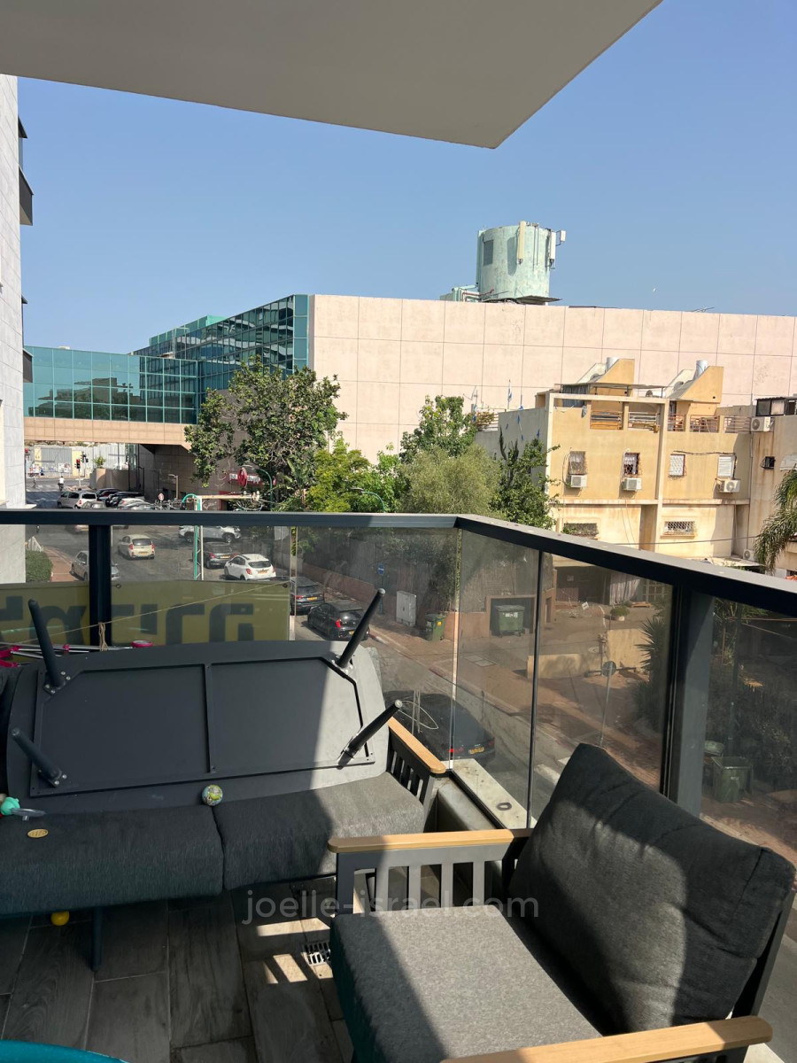 Apartamento 3 cômodos Netanya Centro da cidade 316-IBL-1770