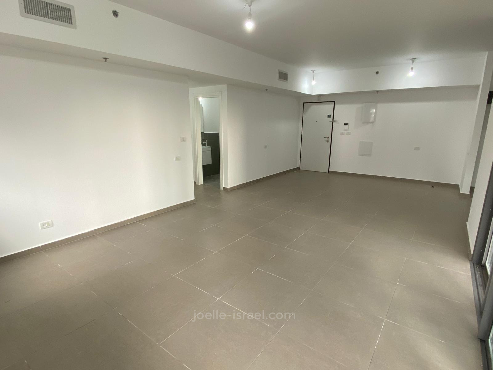 Apartamento 4 cômodos Netanya Agamim 316-IBL-1771