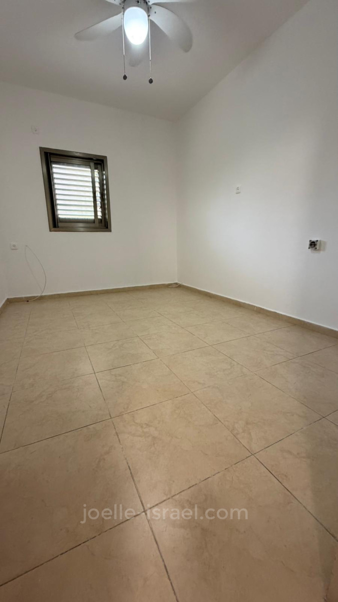 Apartamento 3 cômodos Netanya Centro da cidade 316-IBL-1773
