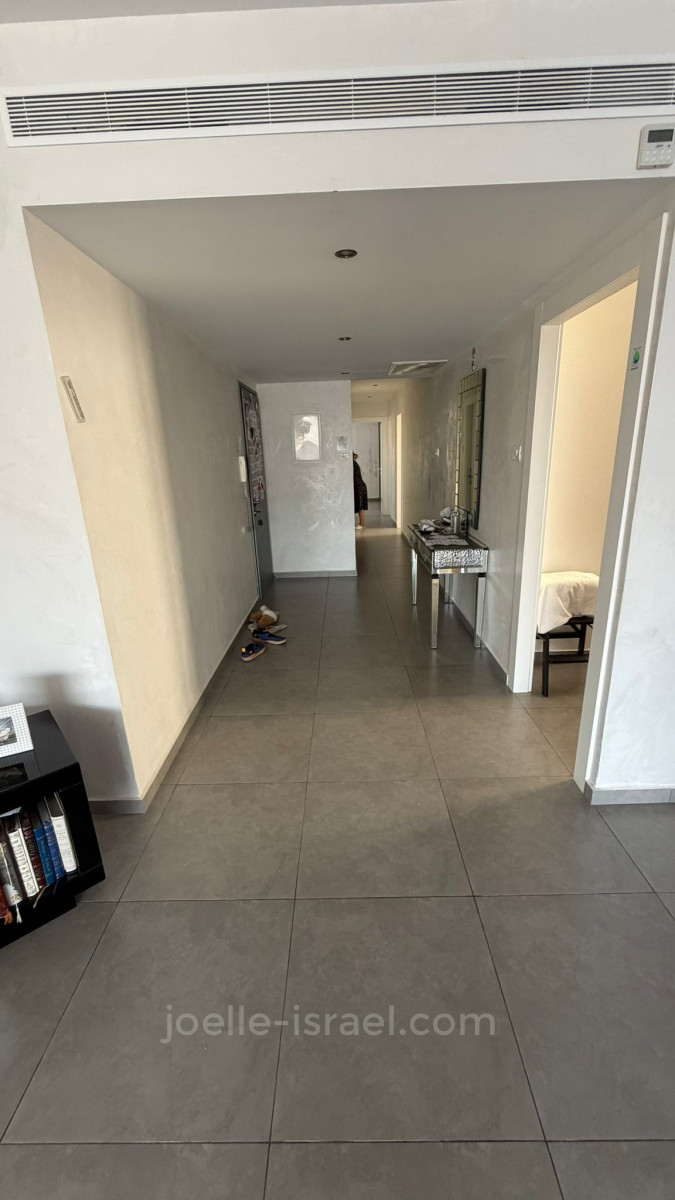 Apartamento 4 cômodos Netanya Kikar 316-IBL-1781