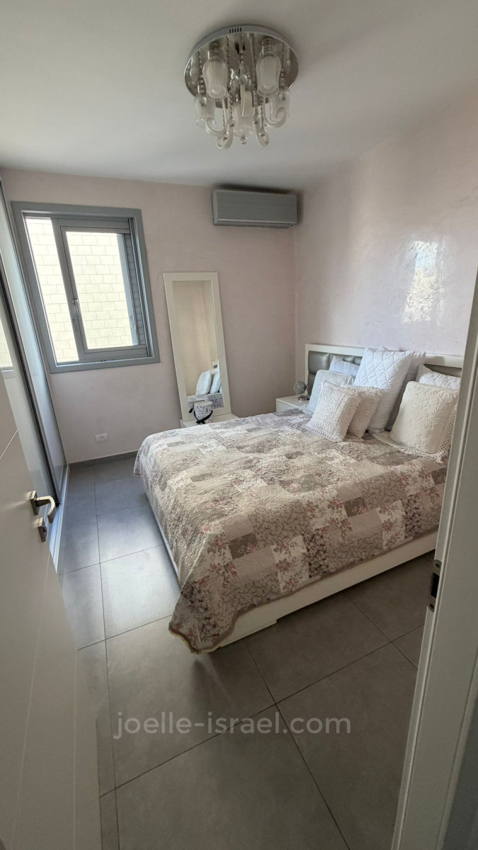 Apartamento 4 cômodos Netanya Kikar 316-IBL-1782