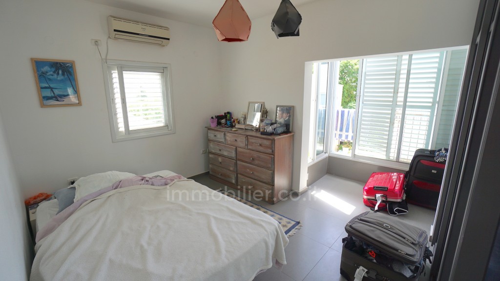 Apartamento 3 cômodos Tel Aviv Nordau 319-IBL-573