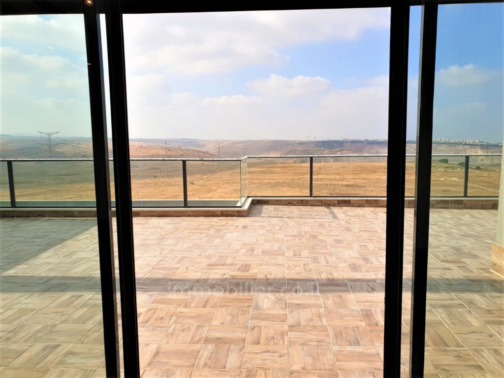 Cobertura 5 cômodos Roch Aayin Roch Aayin 319-IBL-575