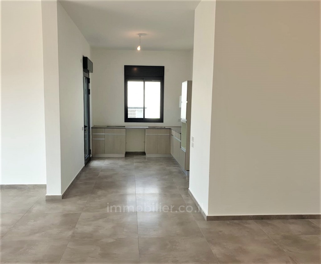 Cobertura 5 cômodos Roch Aayin Roch Aayin 319-IBL-575