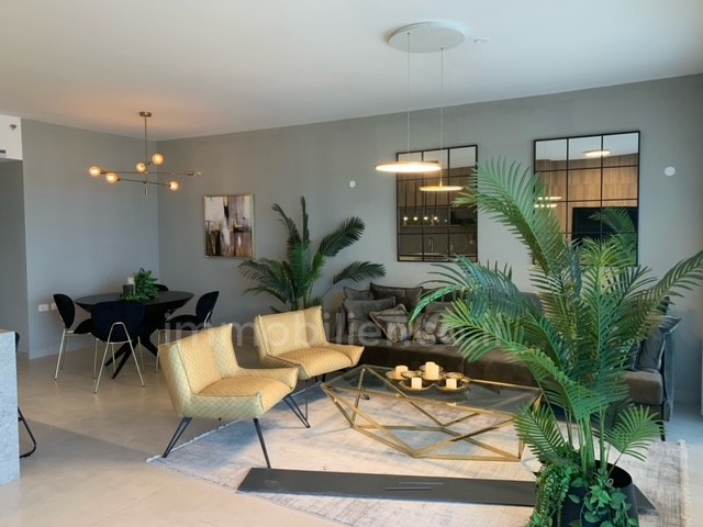 Apartamento 5 cômodos Ashdod Alef 342-IBL-1220