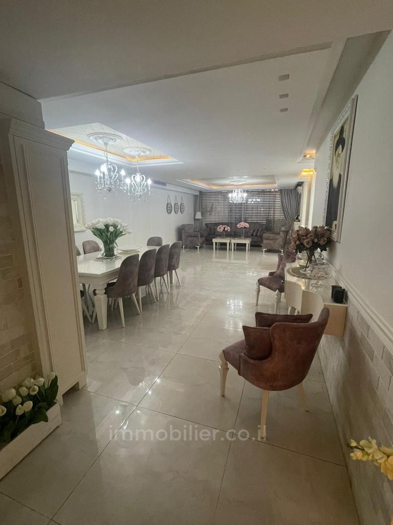 Apartamento garden 6 cômodos Ashdod City 342-IBL-1261