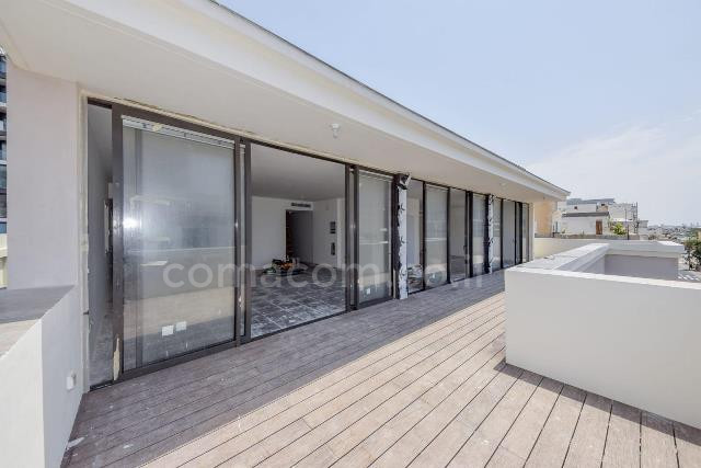 Cobertura 6 cômodos Tel Aviv Primeira linha de mar 342-IBL-6305