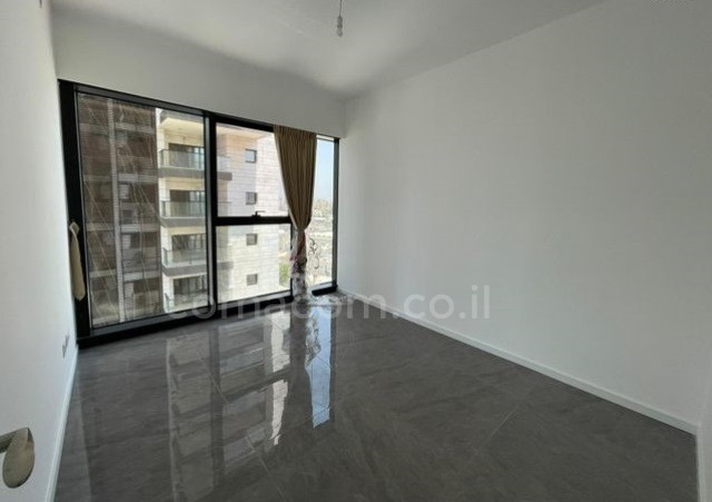 Venda Apartamento Bat yam