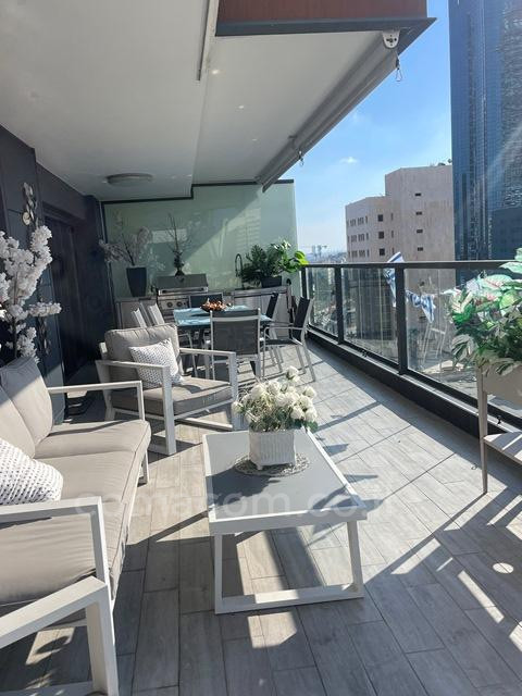Apartamento 4 cômodos Tel Aviv Sarona 342-IBL-6528