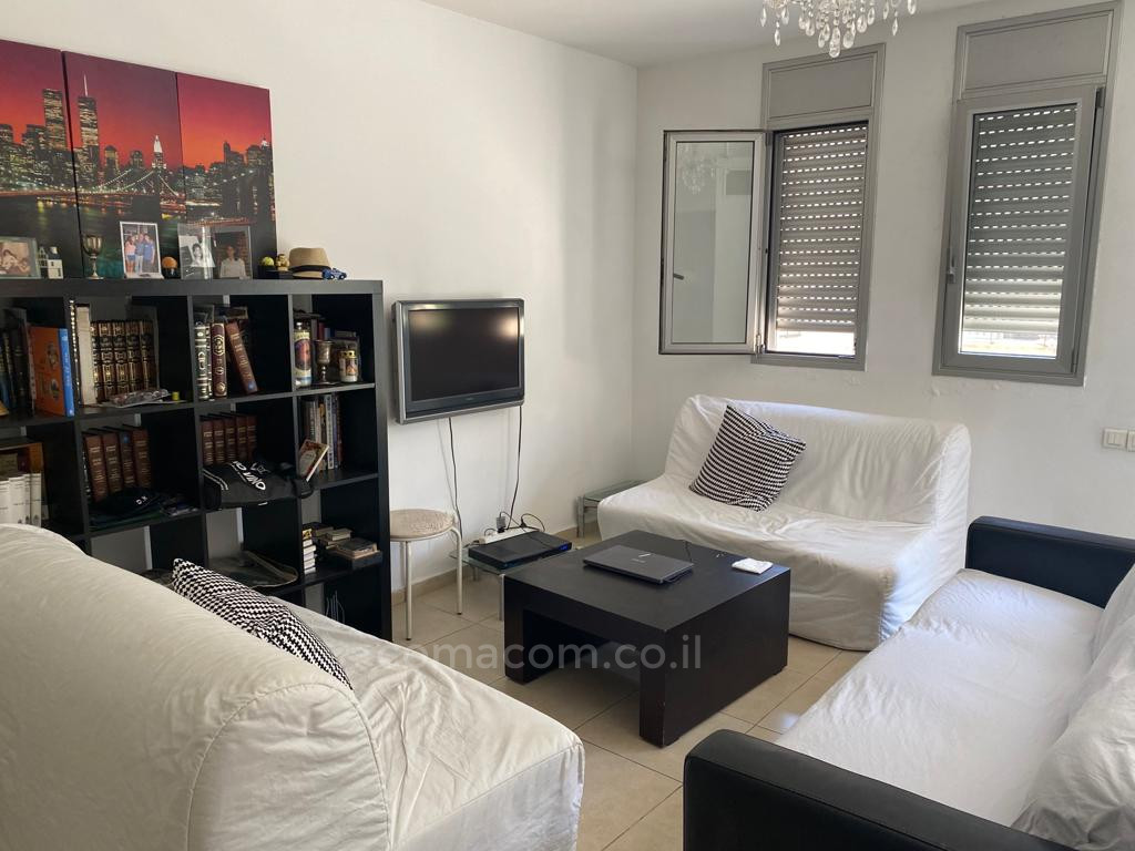 Apartamento 3 cômodos Tel Aviv Dizengof 342-IBL-6585