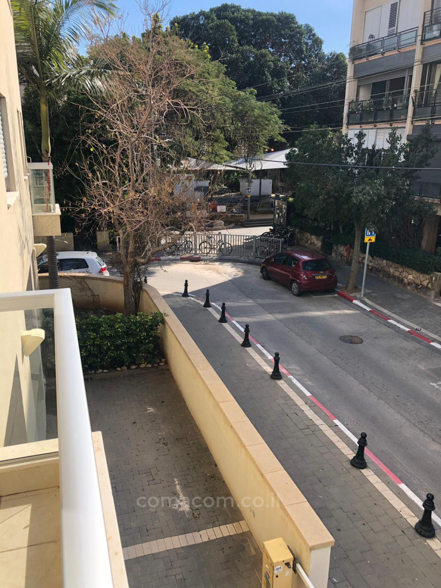Apartamento 3 cômodos Tel Aviv Dizengof 342-IBL-6585