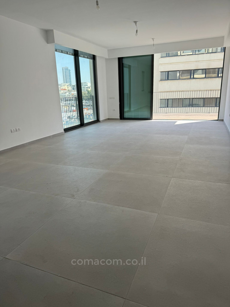 Apartamento 4 cômodos Tel Aviv Região marítima 342-IBL-6595