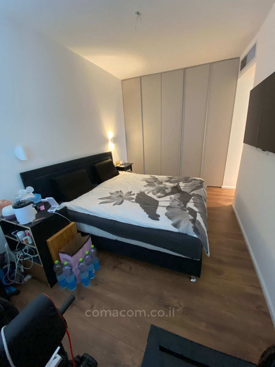 Apartamento 4 cômodos Tel Aviv Dizengof 342-IBL-6617