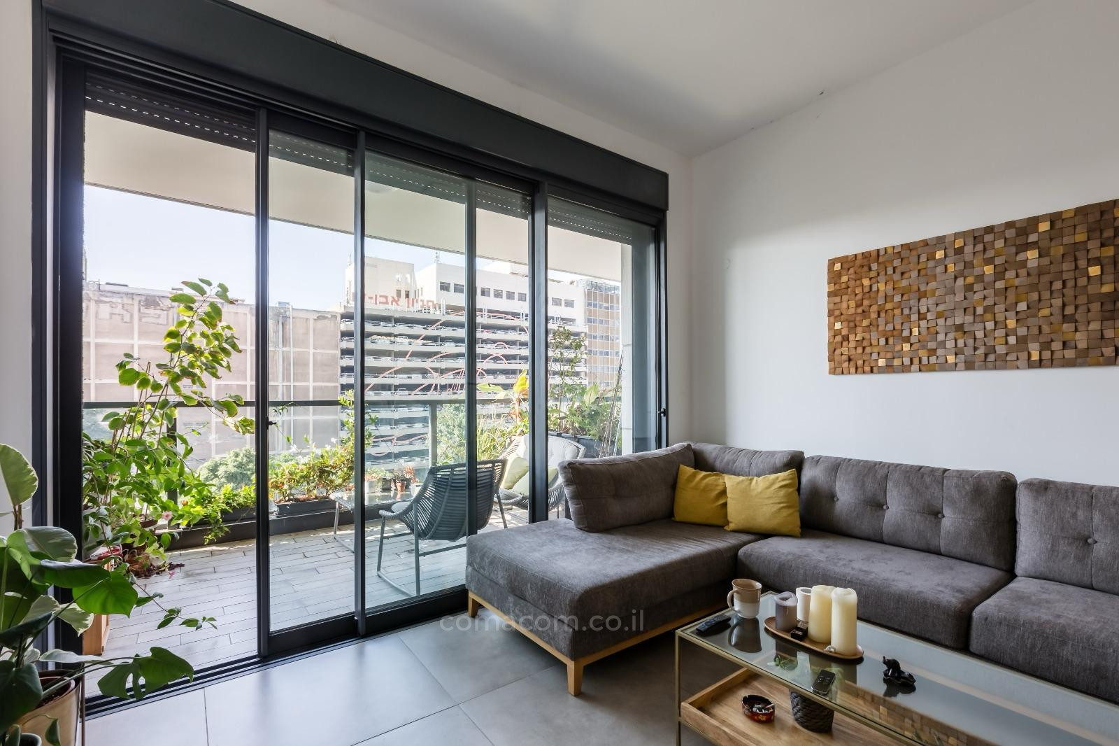 Apartamento 4 cômodos Tel Aviv Sarona 342-IBL-6656