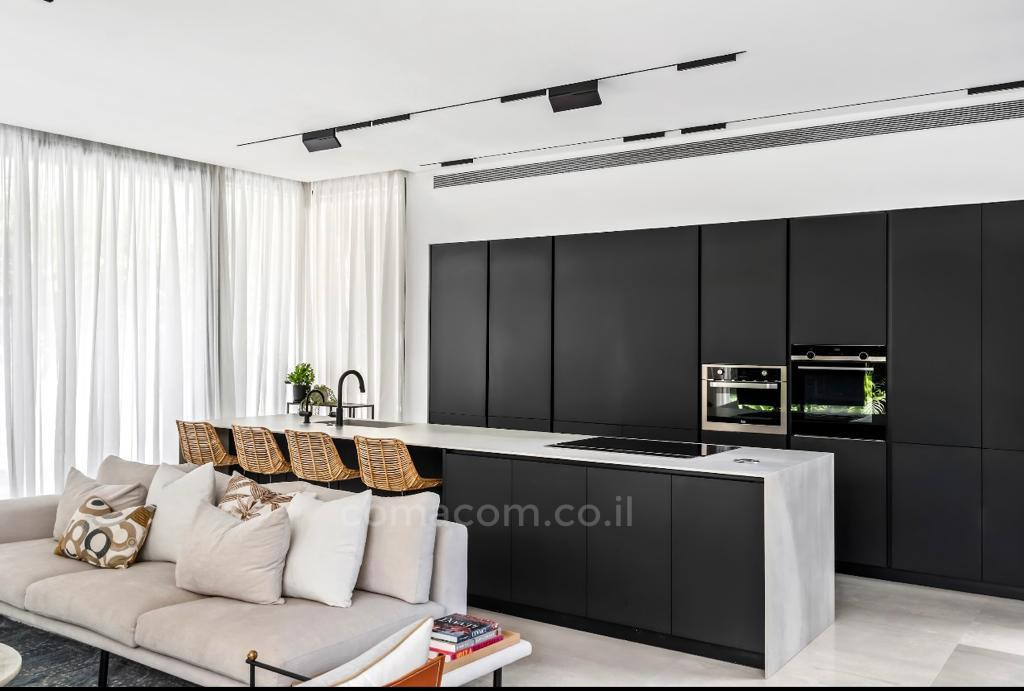 Casarão 6 cômodos Herzliya Herzliya Pitouah 342-IBL-6671